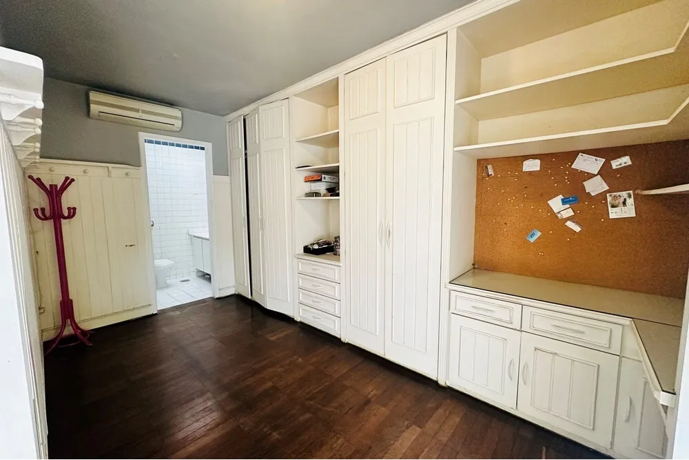 Casa, 4 quartos, 340 m² - Foto 1