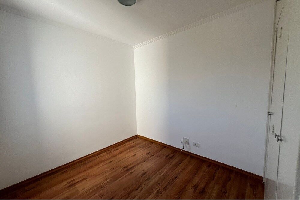 Apartamento à venda com 2 quartos, 65m² - Foto 3
