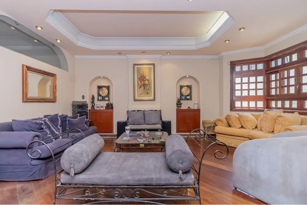 Casa, 4 quartos, 232 m² - Foto 2