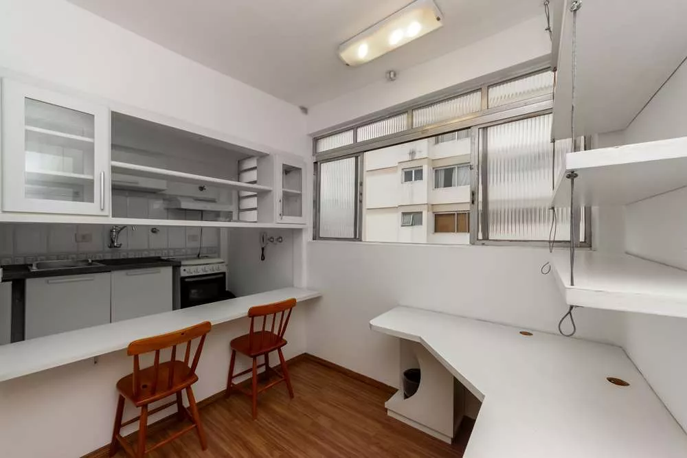 Apartamento à venda com 1 quarto, 42m² - Foto 2