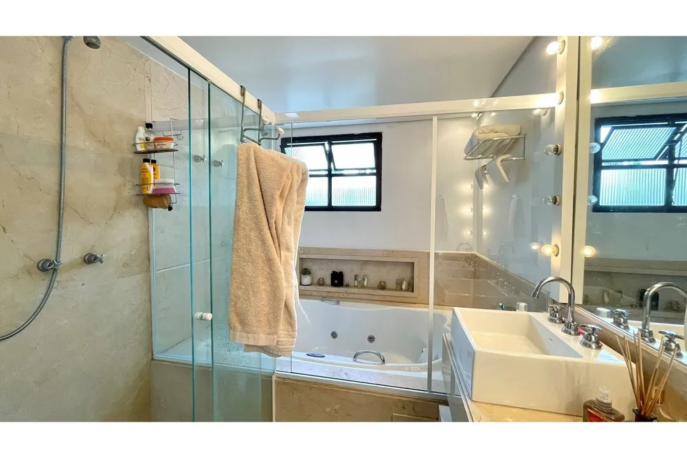 Apartamento, 3 quartos, 240 m² - Foto 10