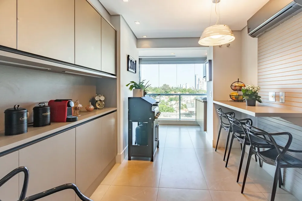 Apartamento, 3 quartos, 219 m² - Foto 1