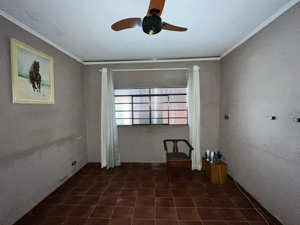 Casa, 1 quarto, 250 m² - Foto 2
