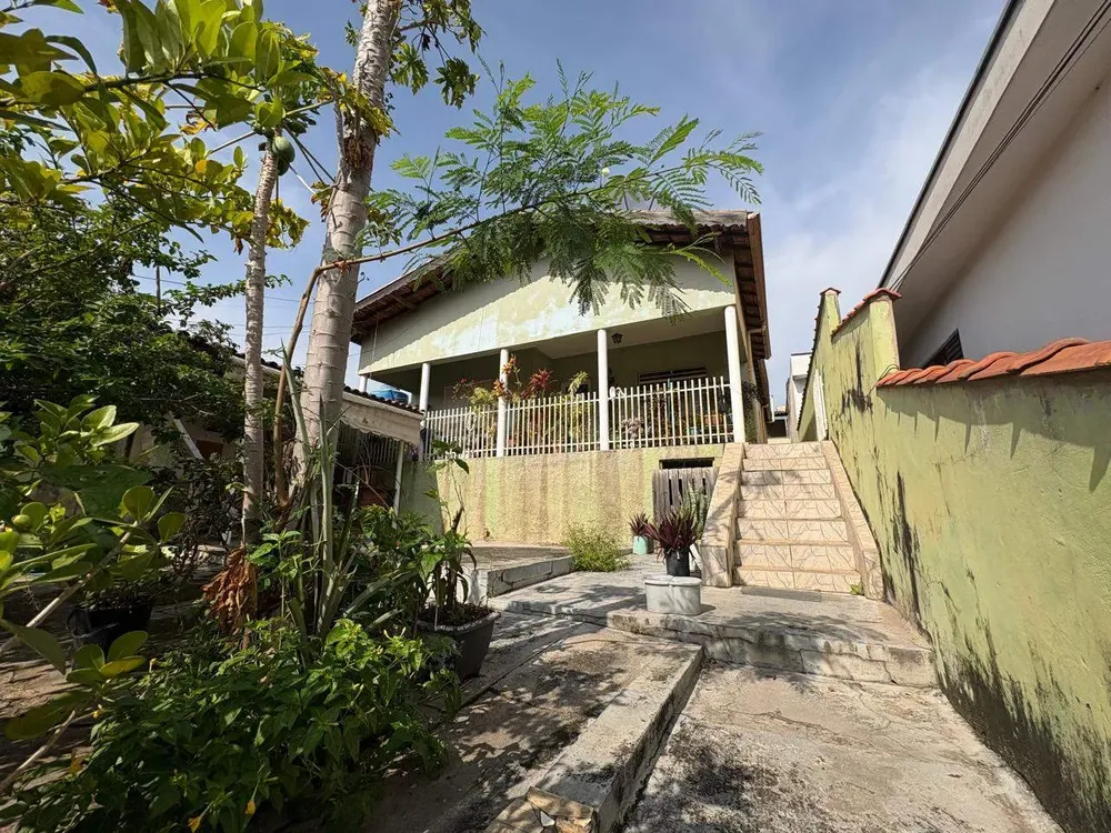 Casa, 3 quartos, 250 m² - Foto 1