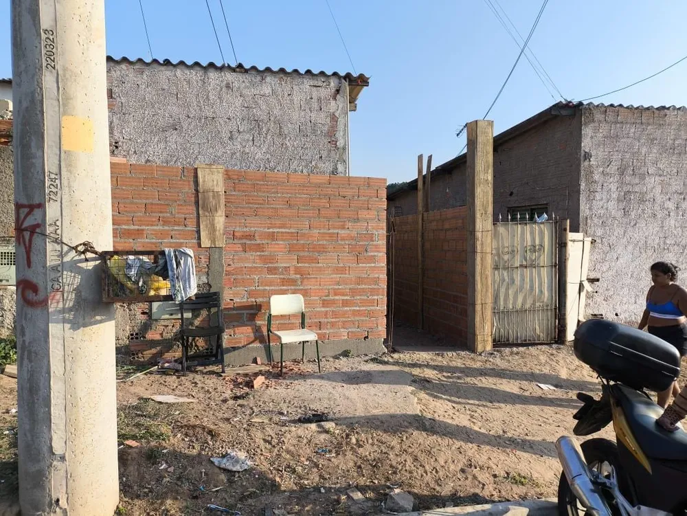 Casa, 6 quartos, 150 m² - Foto 1