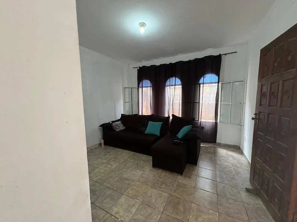 Casa, 3 quartos, 200 m² - Foto 2
