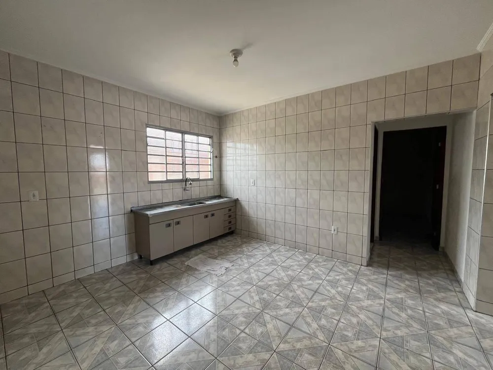 Sobrado, 6 quartos, 200 m² - Foto 3