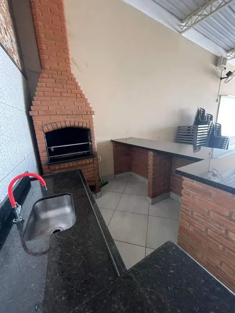 Casa, 2 quartos, 200 m² - Foto 1