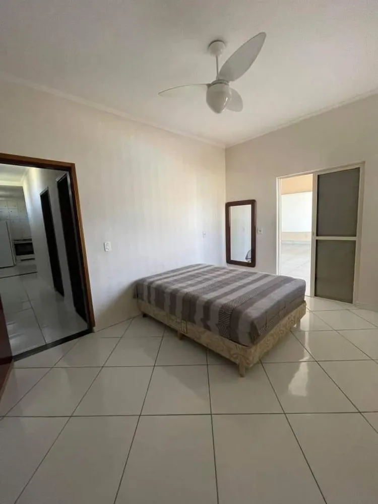 Casa, 2 quartos, 200 m² - Foto 2