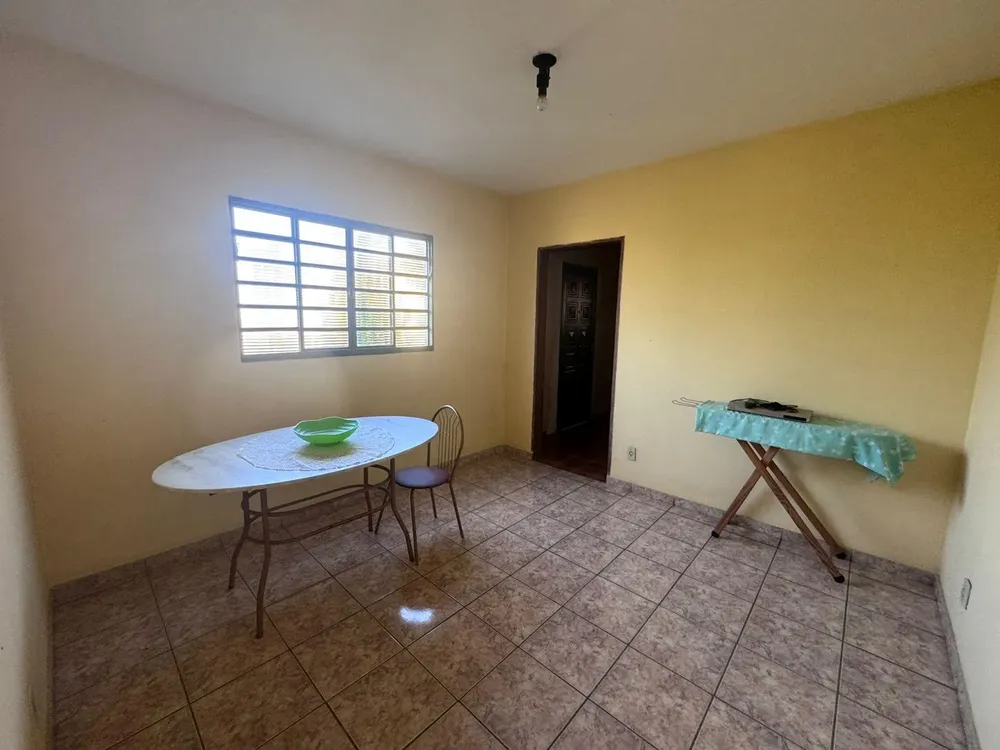 Casa, 4 quartos, 200 m² - Foto 11
