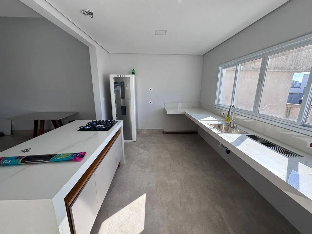 Casa, 3 quartos, 208 m² - Foto 1