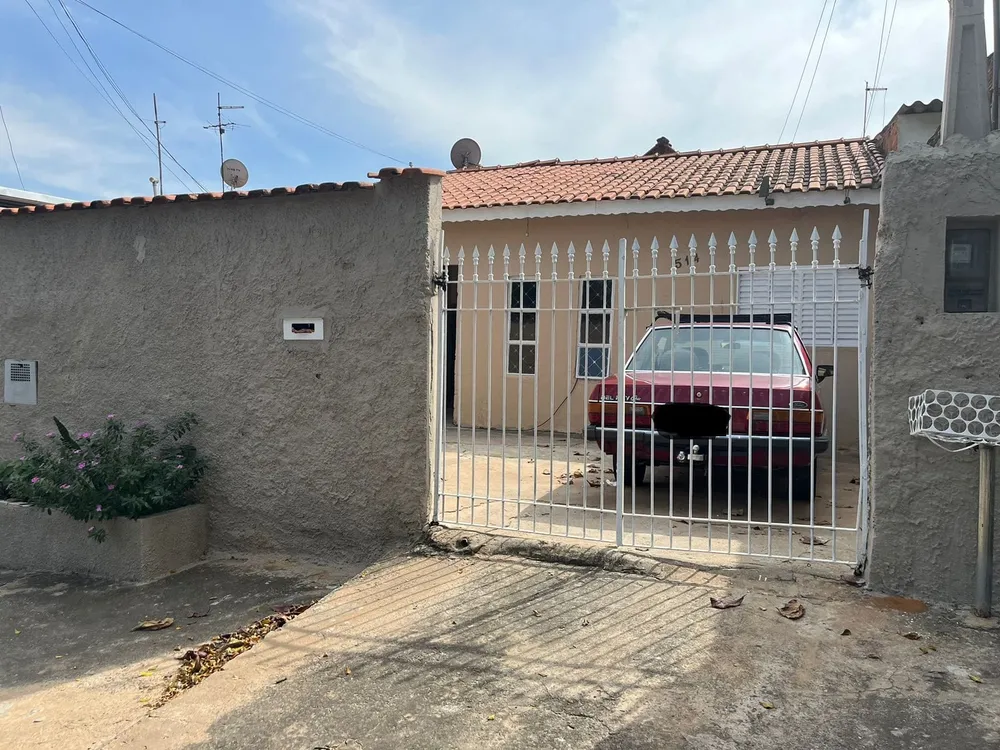 Casa, 2 quartos, 200 m² - Foto 1