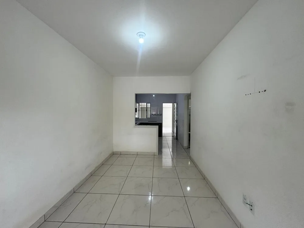 Casa, 2 quartos, 70 m² - Foto 2