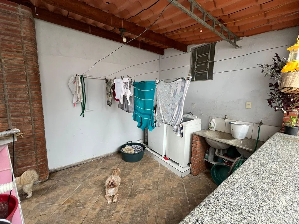 Casa, 3 quartos, 250 m² - Foto 3