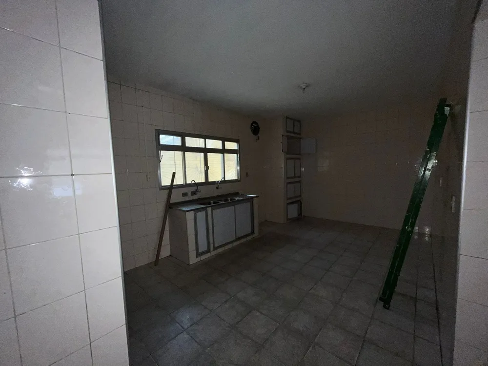 Casa, 3 quartos, 200 m² - Foto 3
