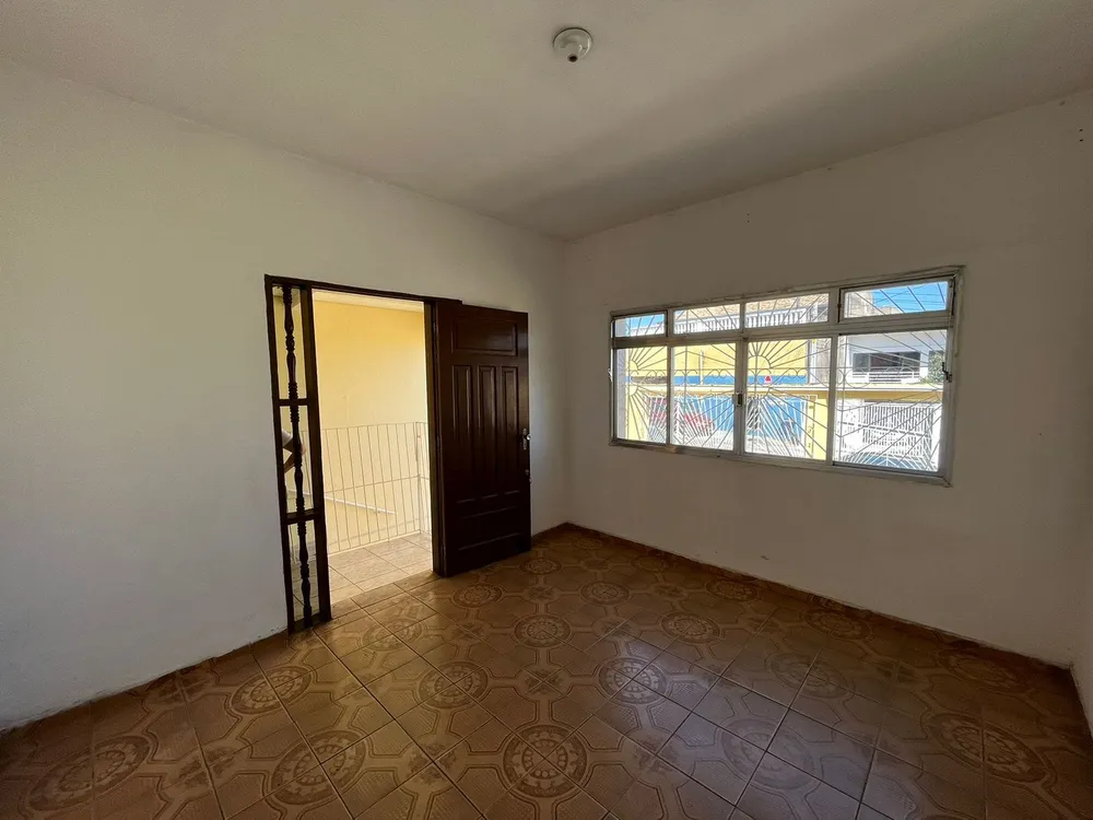 Casa, 3 quartos, 200 m² - Foto 2