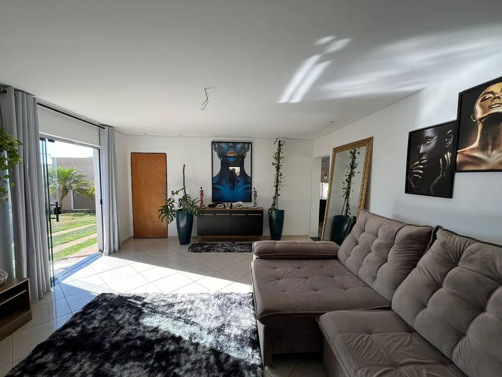 Chácara, 2 quartos, 1036 m² - Foto 2