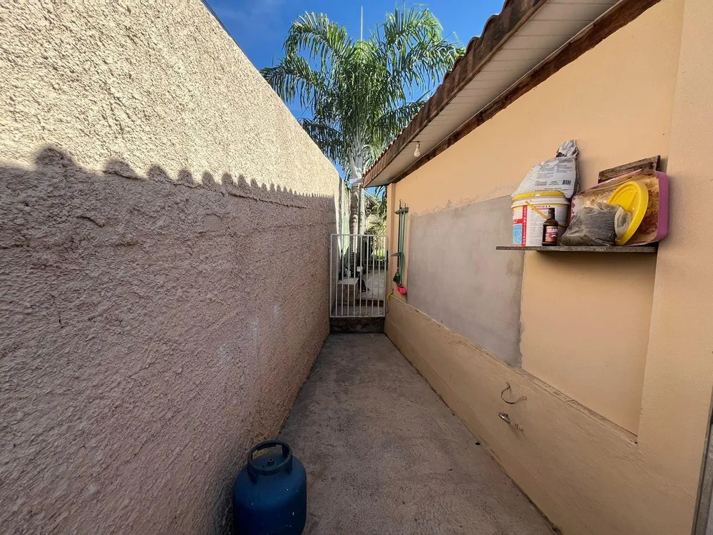 Chácara, 2 quartos, 1036 m² - Foto 1