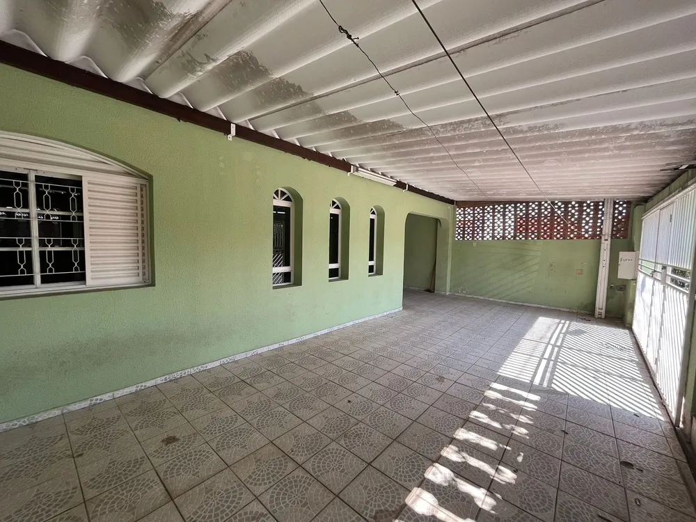 Casa, 5 quartos, 213 m² - Foto 1