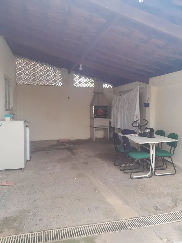 Casa, 3 quartos, 200 m² - Foto 1