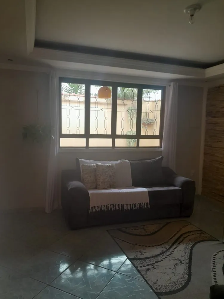 Casa, 3 quartos, 200 m² - Foto 4
