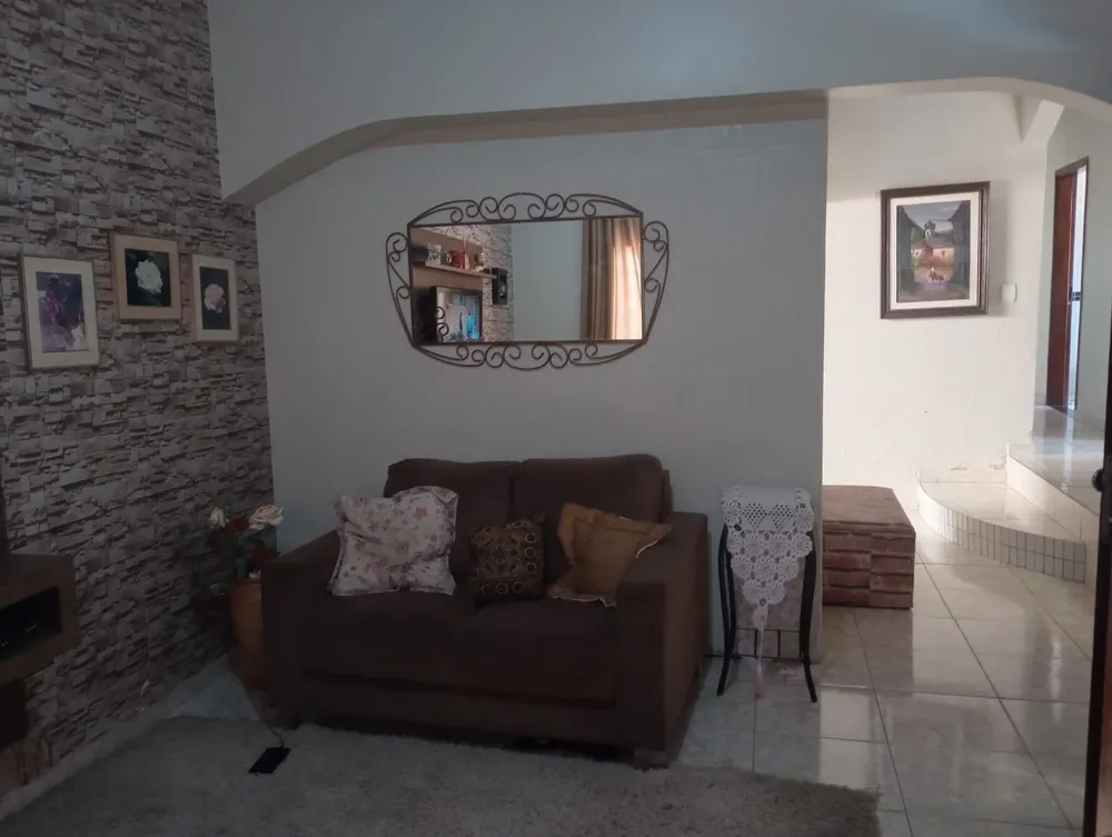 Casa, 4 quartos, 250 m² - Foto 2