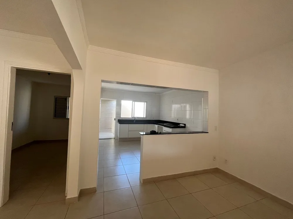Casa, 3 quartos, 122 m² - Foto 2