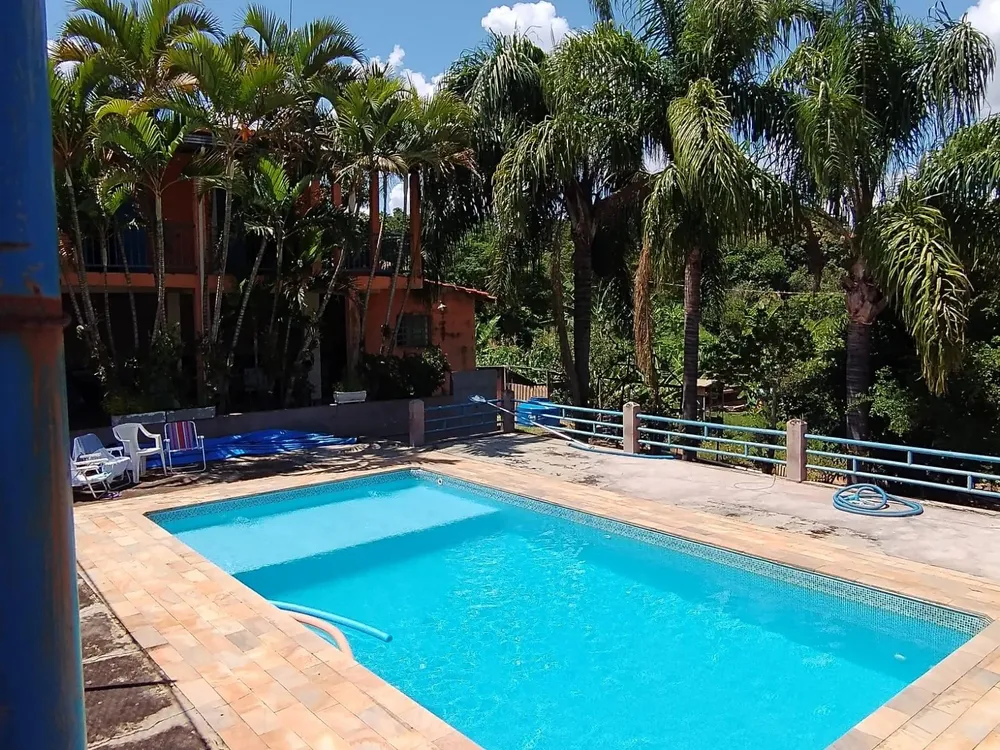 Chácara, 5 quartos, 2352 m² - Foto 1