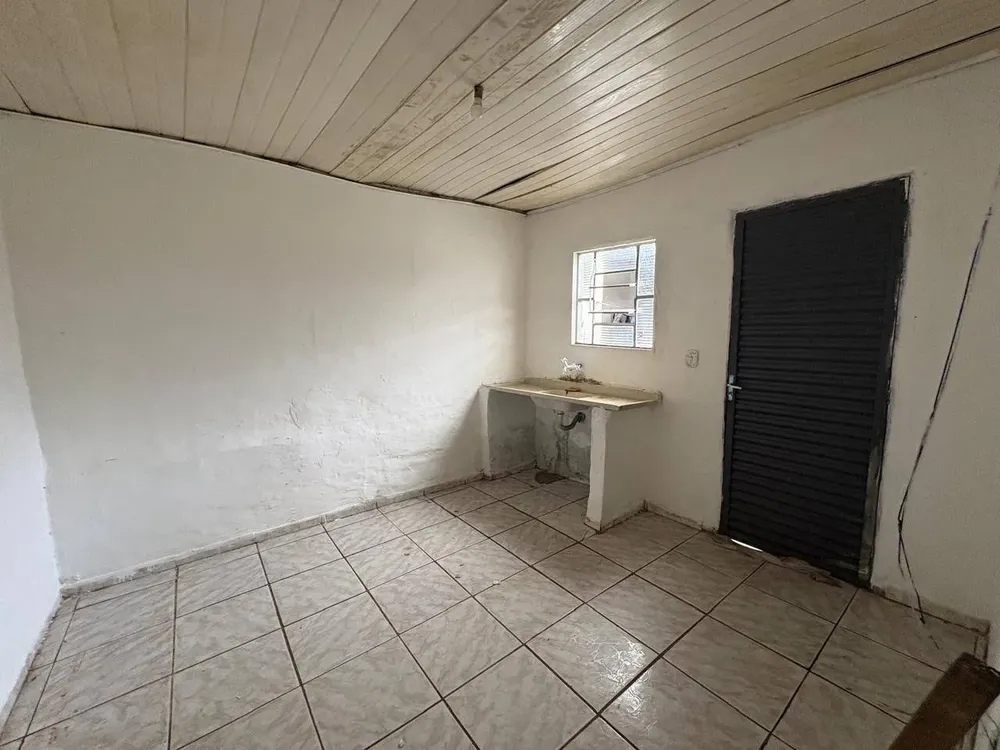 Casa, 1 quarto, 347 m² - Foto 3