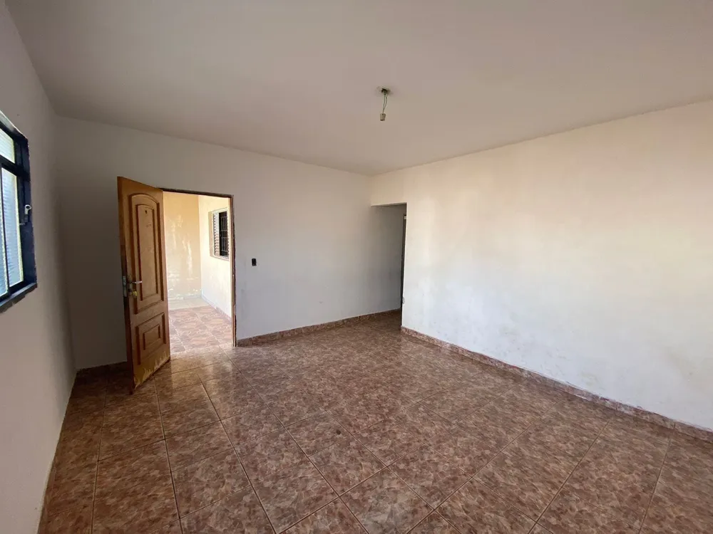 Casa, 3 quartos, 200 m² - Foto 3