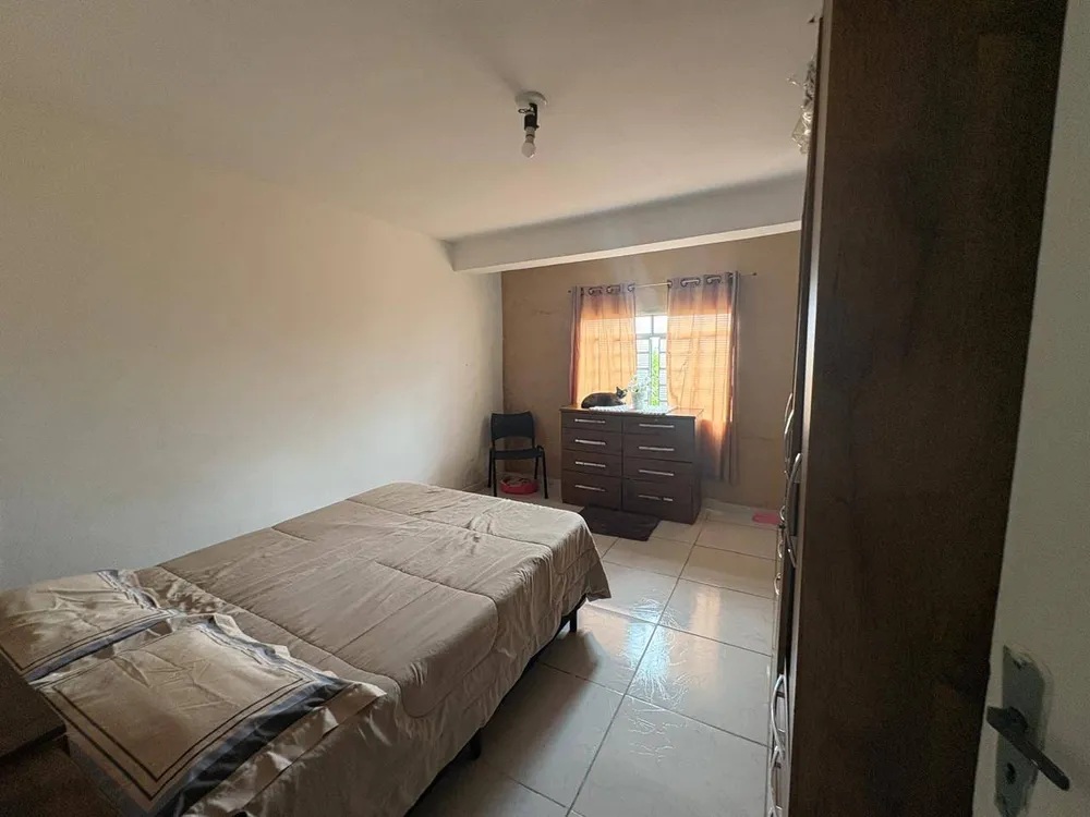 Casa, 3 quartos, 200 m² - Foto 1