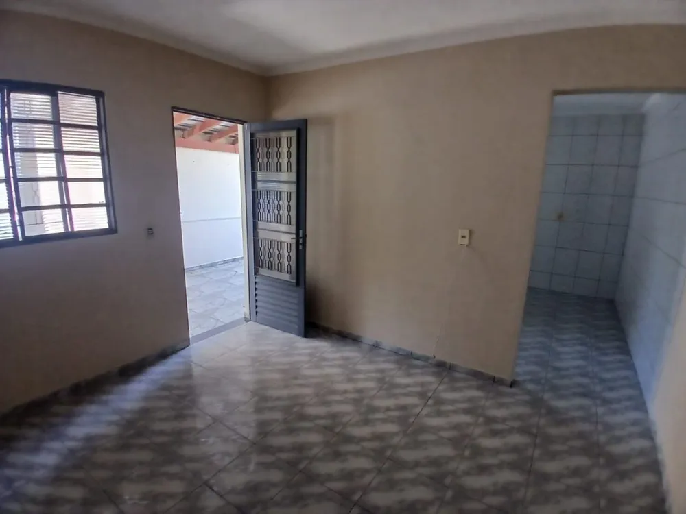 Casa, 2 quartos, 70 m² - Foto 2