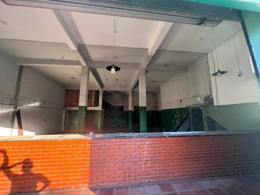 Loja-Salão, 235 m² - Foto 1