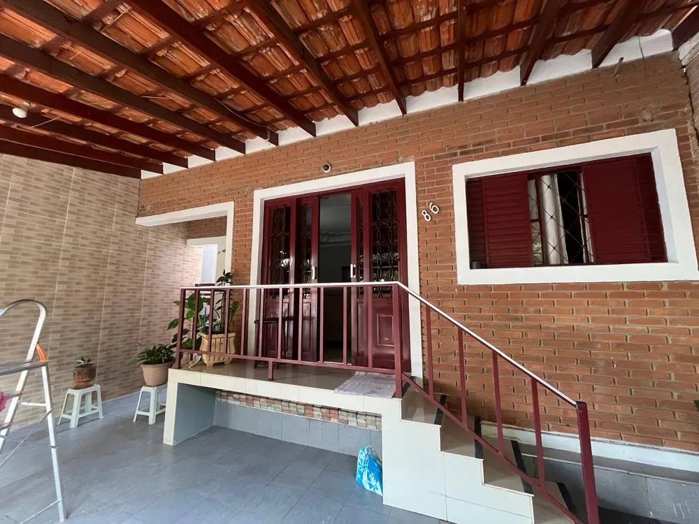 Casa, 3 quartos, 200 m² - Foto 1