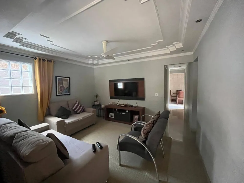 Casa, 3 quartos, 200 m² - Foto 2