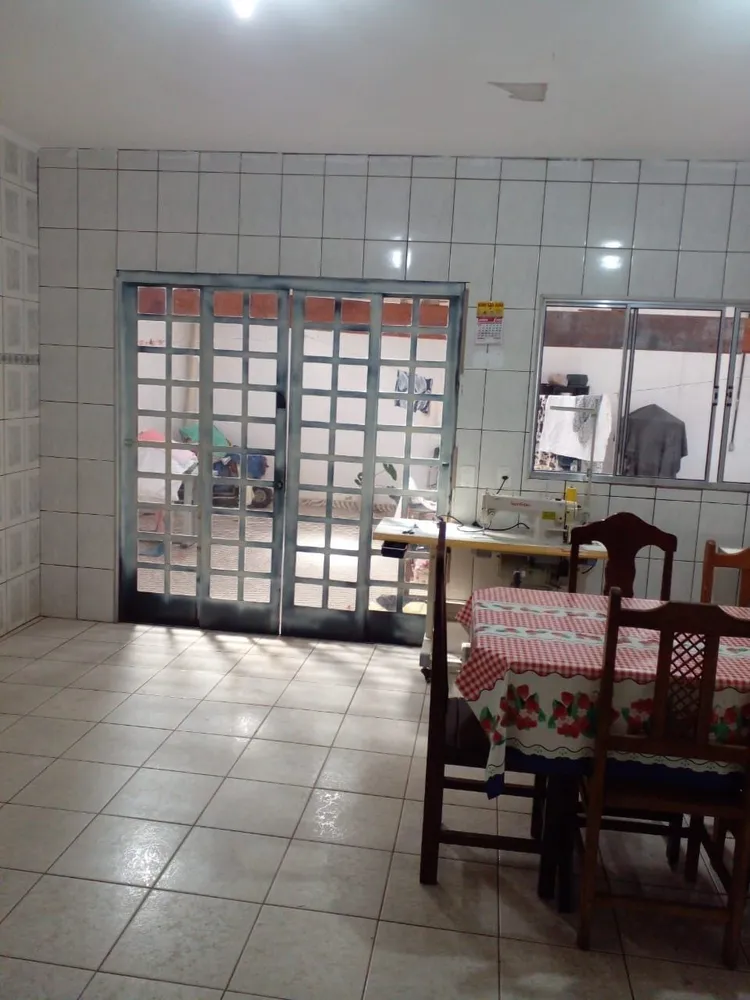 Casa, 3 quartos, 200 m² - Foto 4