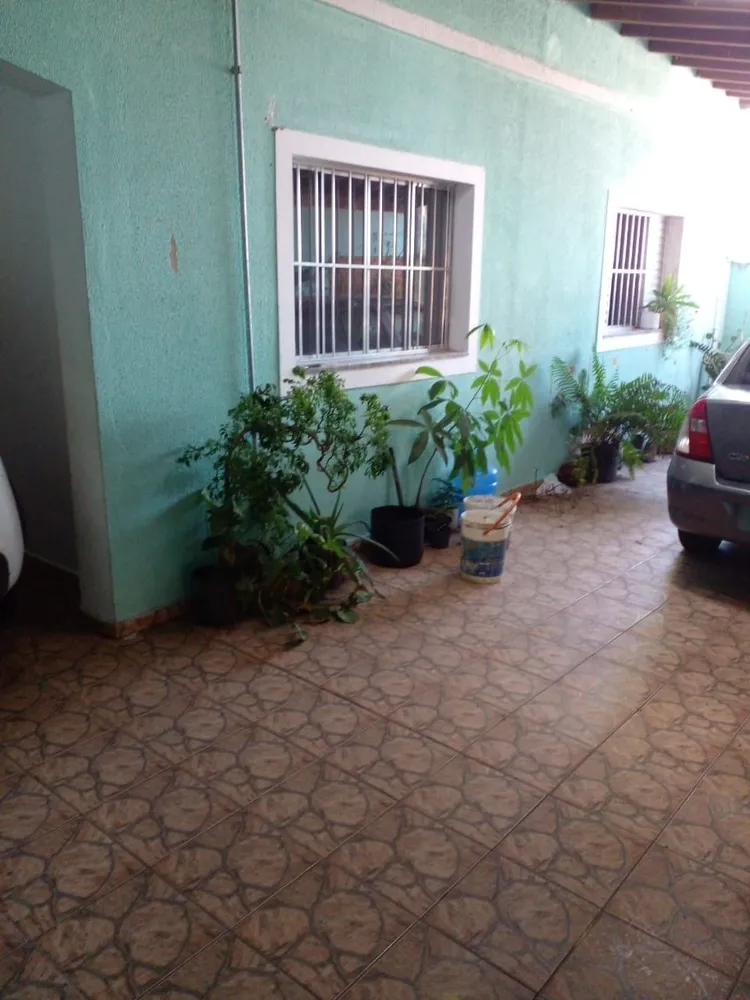 Casa, 3 quartos, 200 m² - Foto 1