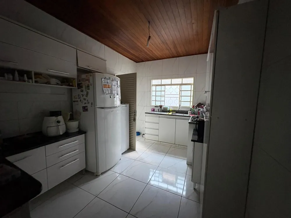 Casa, 3 quartos, 180 m² - Foto 1