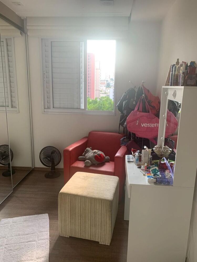 Apartamento à venda com 2 quartos, 70m² - Foto 2