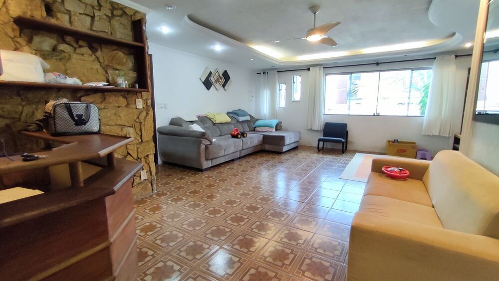 Sobrado à venda com 3 quartos, 400m² - Foto 2