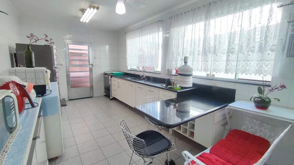 Sobrado, 3 quartos, 196 m² - Foto 3