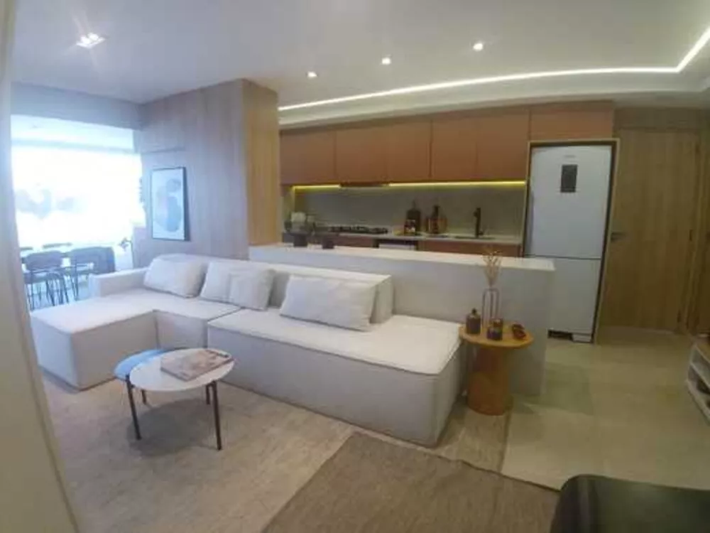 Apartamento à venda com 2 quartos, 67m² - Foto 4