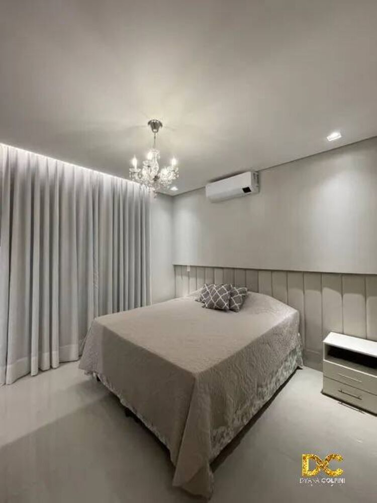 Casa de Condomínio à venda com 3 quartos, 224m² - Foto 4