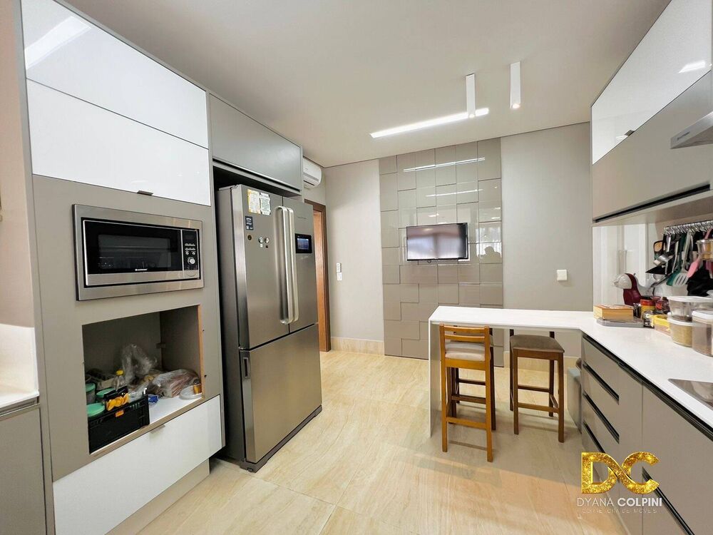 Casa de Condomínio à venda com 4 quartos, 341m² - Foto 7