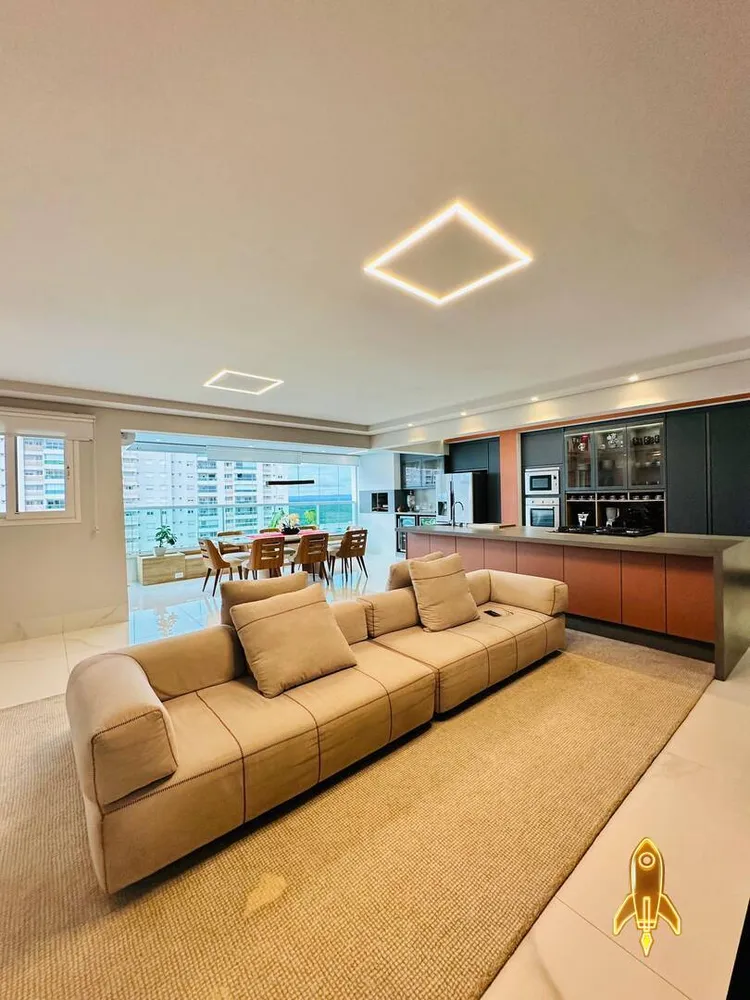 Apartamento, 3 quartos, 155 m² - Foto 1