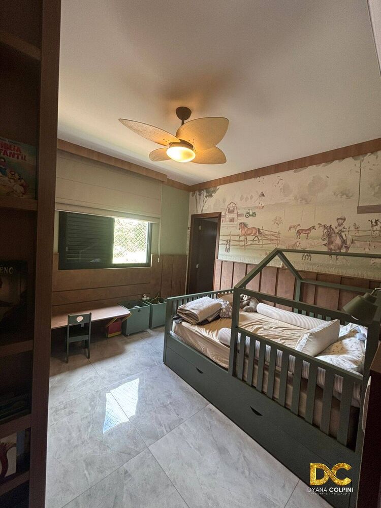 Casa de Condomínio à venda com 4 quartos, 259m² - Foto 1