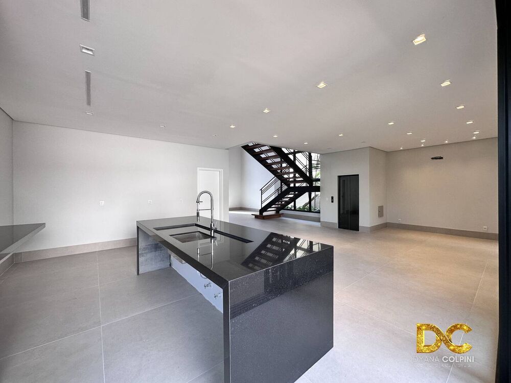 Casa de Condomínio à venda com 3 quartos, 384m² - Foto 4