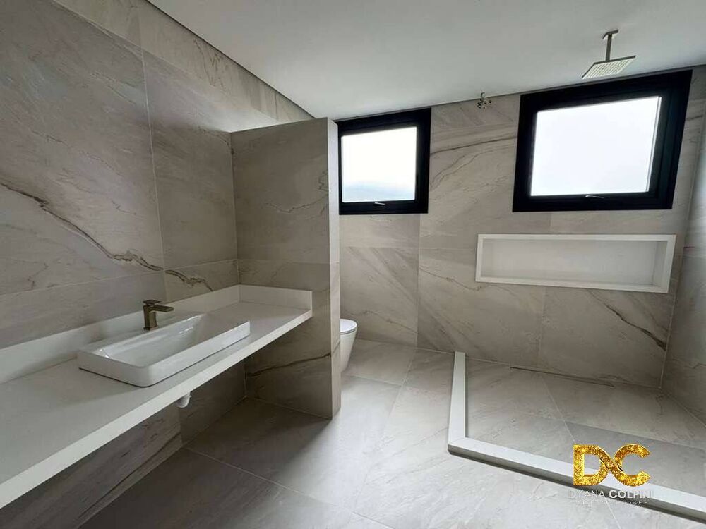 Casa de Condomínio à venda com 4 quartos, 419m² - Foto 4