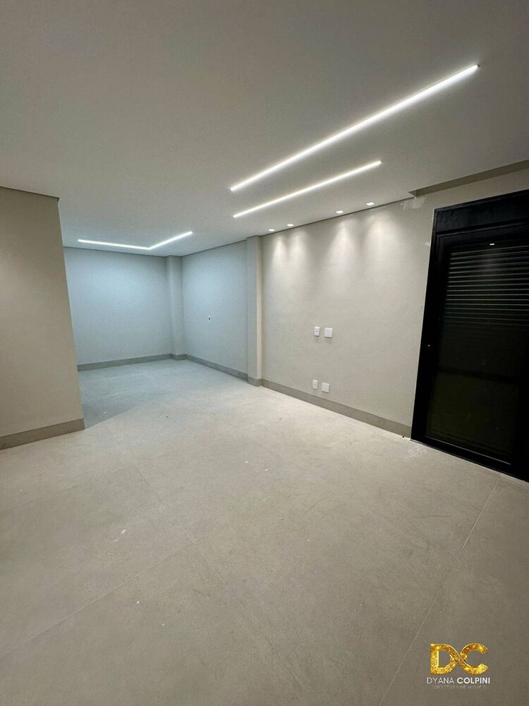 Casa de Condomínio à venda com 4 quartos, 506m² - Foto 2
