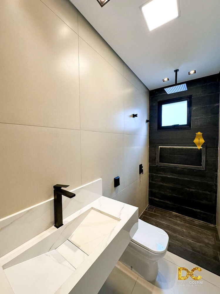 Casa de Condomínio à venda com 3 quartos, 253m² - Foto 4